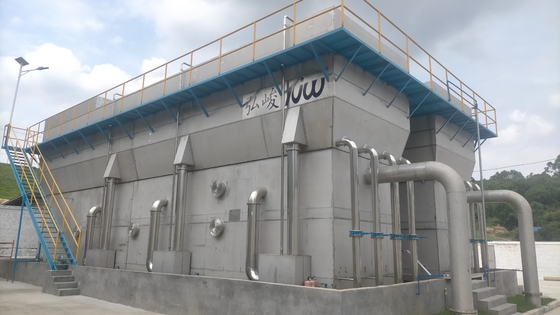 Purification et filtration avancées de l'eau de rivière Purification de l'usine avec Omron PLC contrôlé